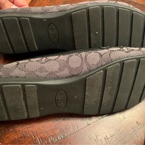 Coach shows size 9 barely used